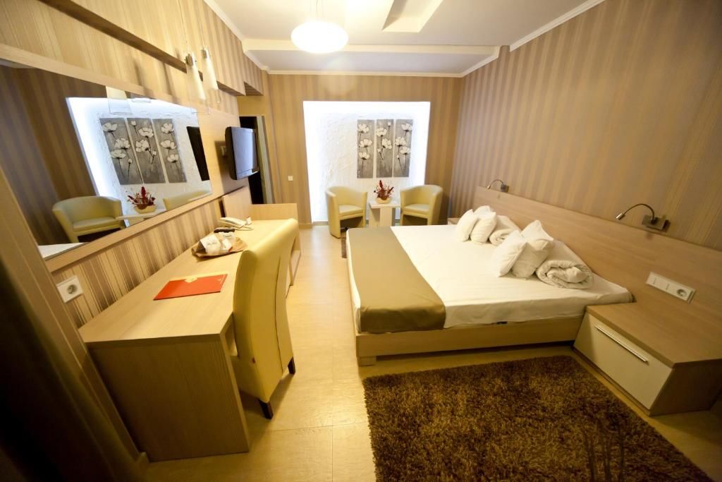 Отель Hotel Confort Клуж-Напока-49